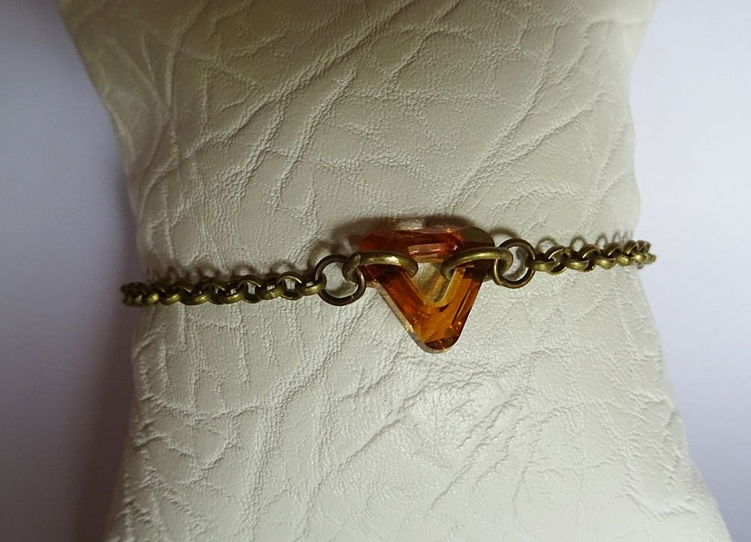 Fin bronse kjede armb&aring;nd Triangle 