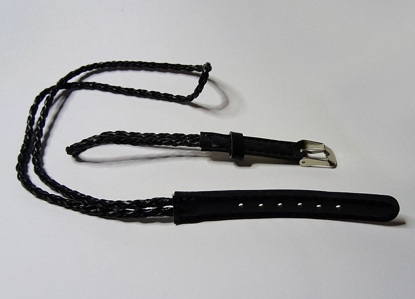 Bracelet montre tress&eacute; noir