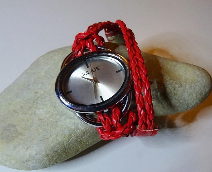 Gult flettet urarmb&aring;nd