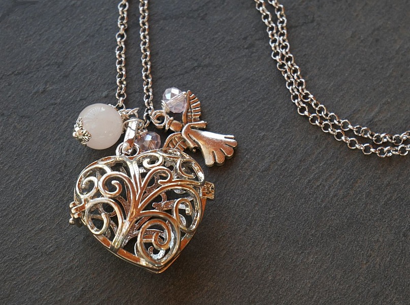 Halskjede anheng Hjerte boks med lavastein farge etter eget valg Valentinsdag gave