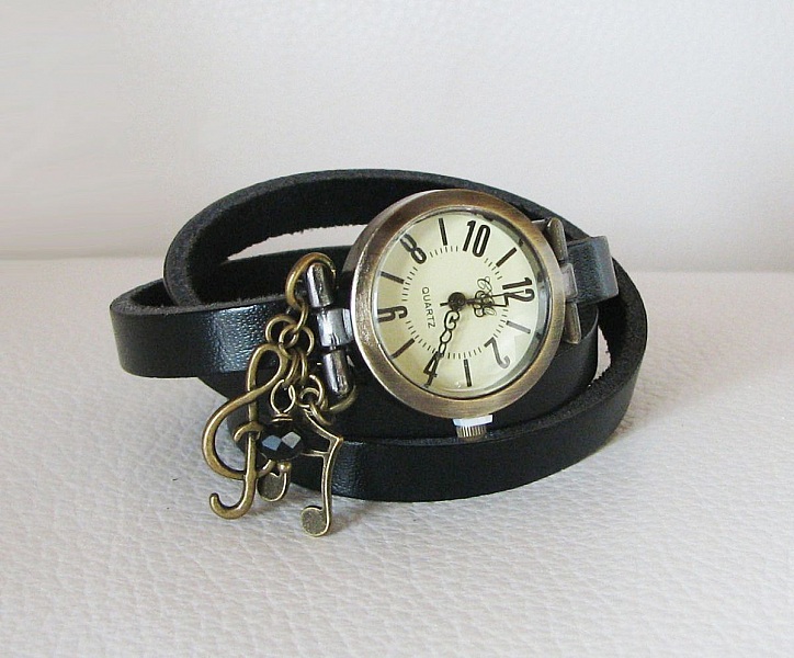 Montre Musique au bracelet triple tour cuir Noir 