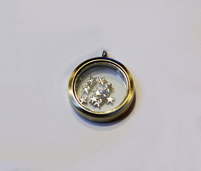 Medaljong glass boks Forgylt bronse 30 mm skatt anheng